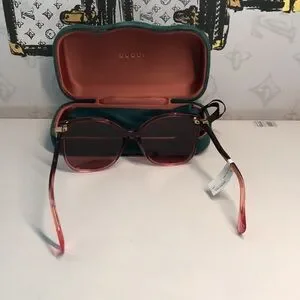 Gucci | Accessories | New Authentic Gucci Gg10s 004  display picture 1